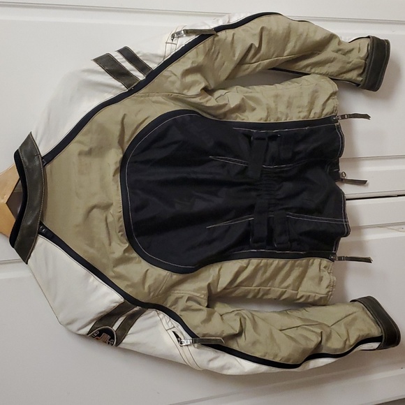 Jacket - Picture 4 of 6